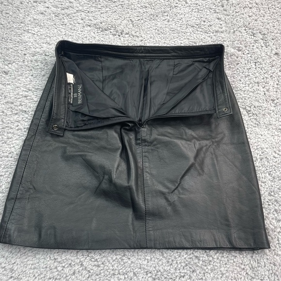 Vintage Bermans Skirt Womens Small Leather Zip Up Back Snap Closure Classic - Picture 4 of 5